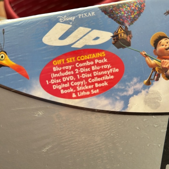 Disney UP Blu Ray & CD SEALED Combo Gift Set - Picture 2 of 3